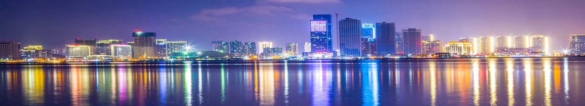 <strong>亮化就找原實(shí)科技 專(zhuān)業(yè)亮化解決方案之選</strong>