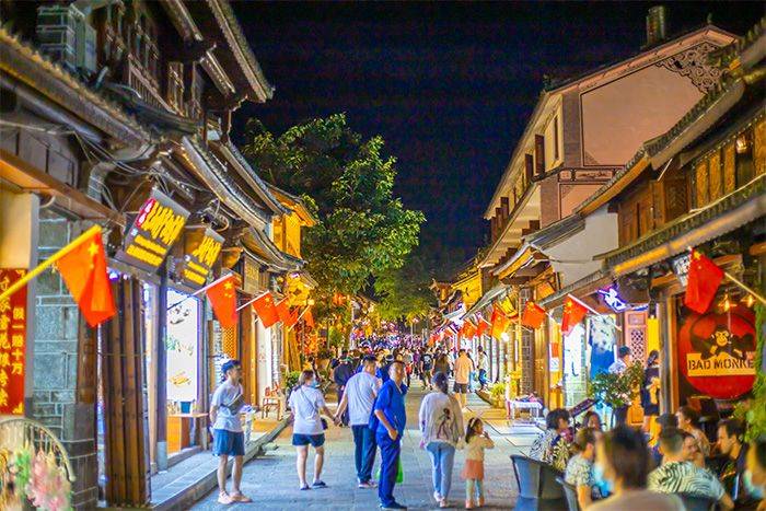 山東濟(jì)南夜景照明工程,樓體樓宇亮化工程,LED發(fā)光標(biāo)識(shí)工程,夜景景觀照明工程,夜景泛光照明,LED照明,LED發(fā)光字工程,亮化工程,LED外露發(fā)光字